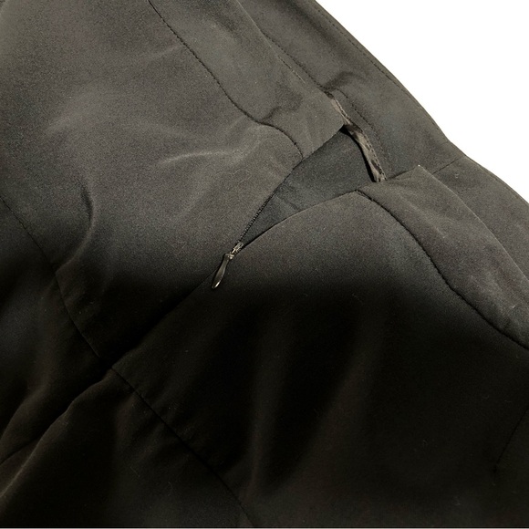 Larry Levine Stretch Tiered Black Skirt, Sz 12 - Picture 5 of 12